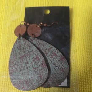 Elegant Green and Brown Teardrop Earrings